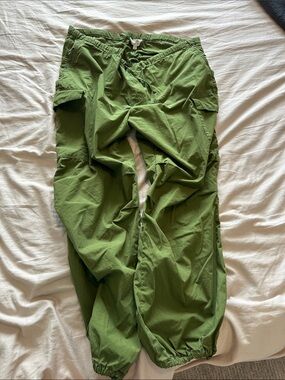 Pilcro x Anthropologie Woman’s Olive Green Cargo Pants